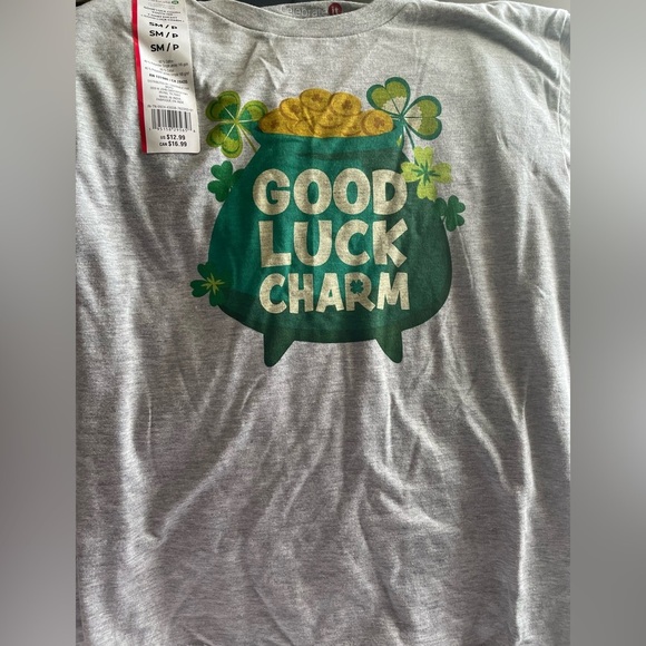 Celebrate It Gray 'Good Luck Charm' Kids Tee NWT - Picture 8 of 8